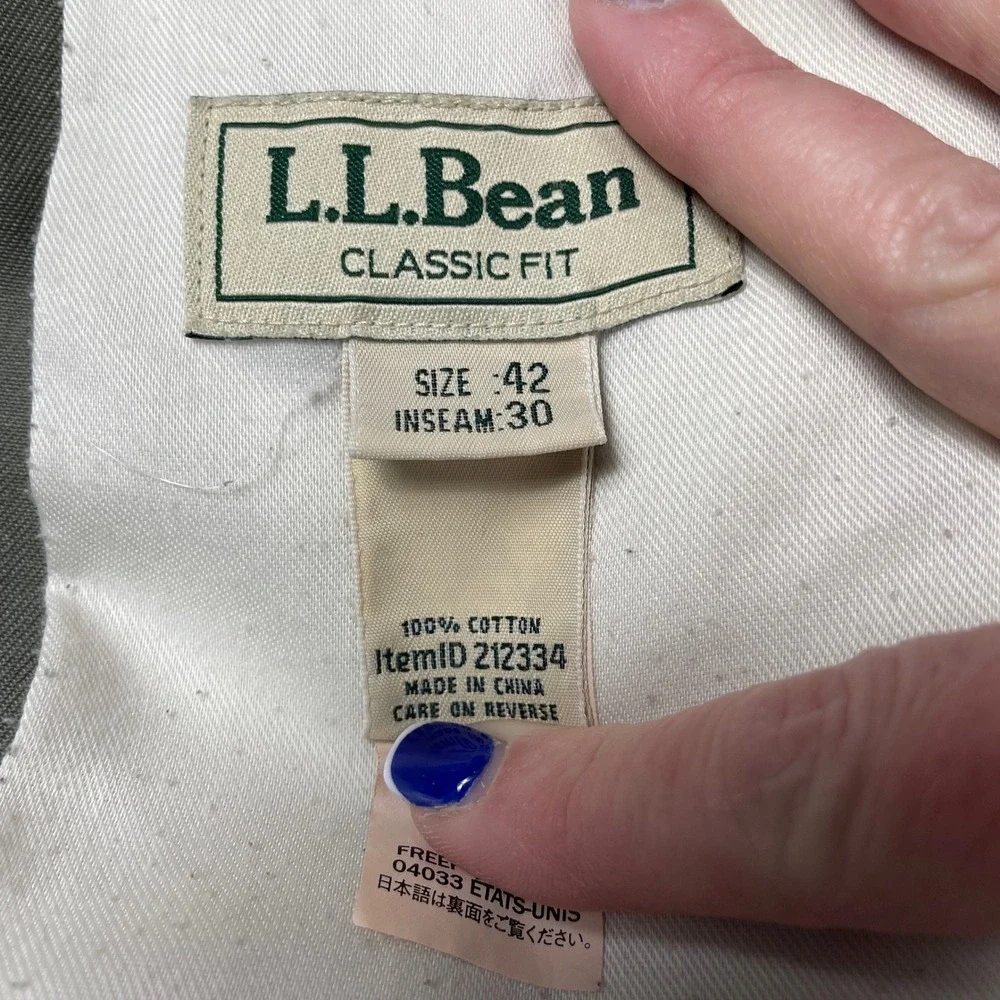L.L. Bean Classic Fit Chino Pants Mens 42x30 (Fits 40x27) Green Double Pleated
